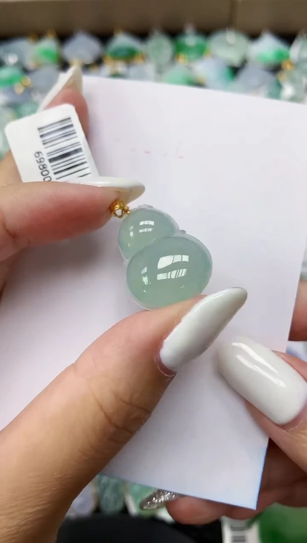 颈饰18K金镶嵌翡翠11111111111