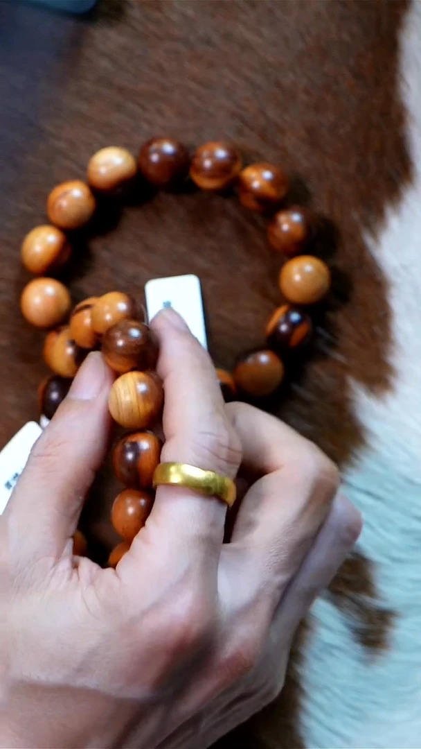 桃木九***泽手作木制雕刻品