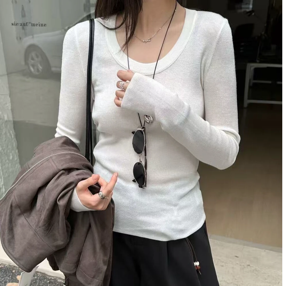 #2525  2025新款秋季女士简约风u领修身显瘦针织衫上衣