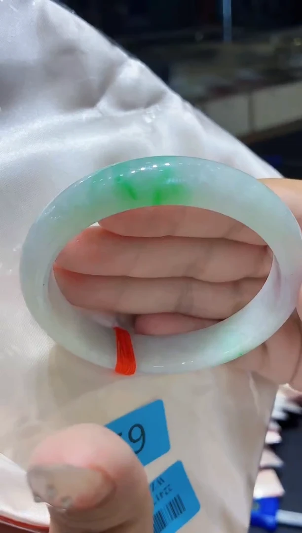 未镶嵌手镯翡翠翡翠手镯