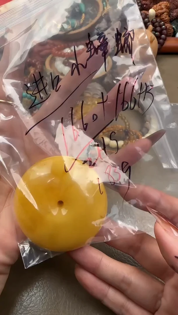 未镶嵌颈饰蜜蜡进***螂蜜蜡颈饰