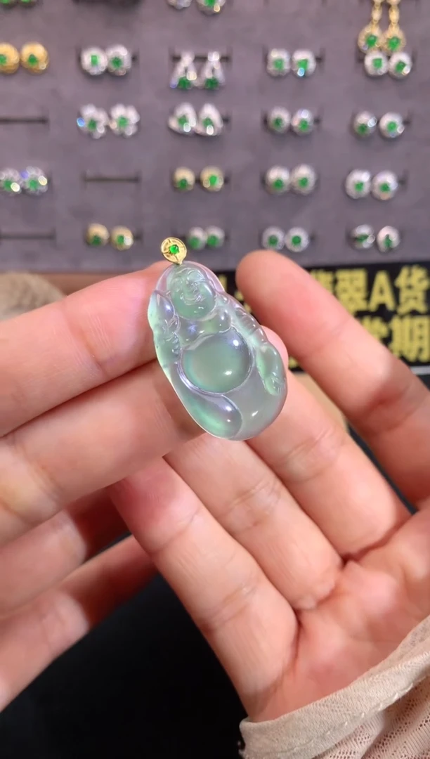 翡翠18K金镶嵌颈饰天然翡翠A货.源头工厂价福利价