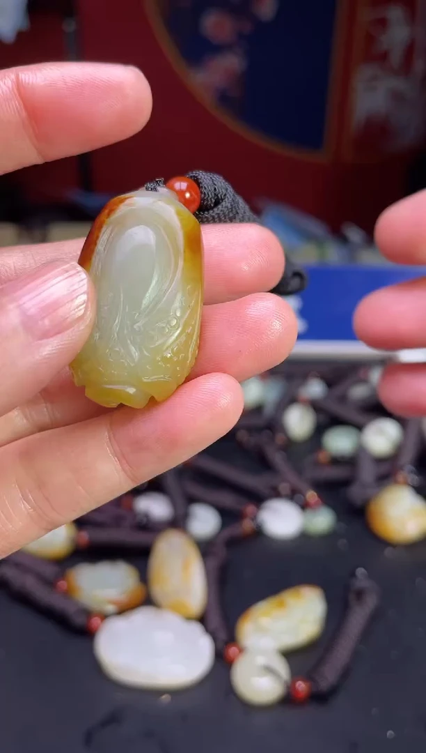 颈饰未镶嵌和田玉123