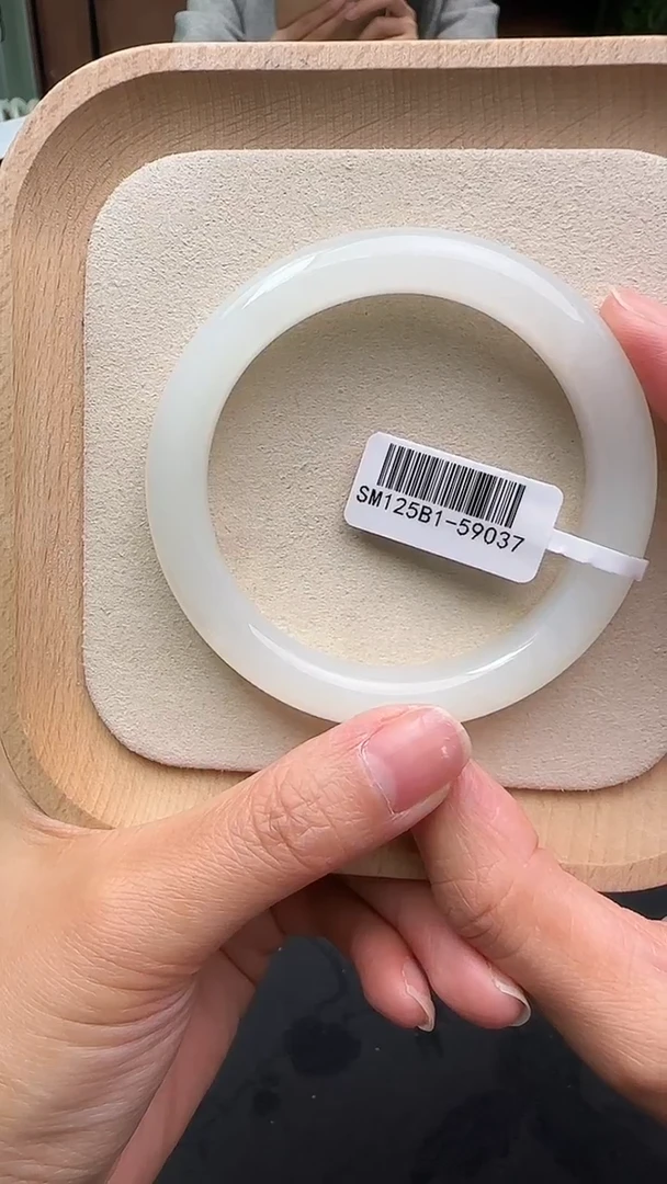 未镶嵌手镯和田玉57