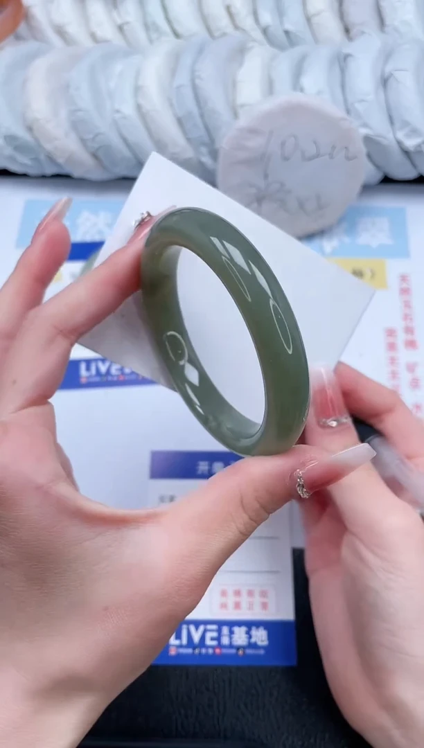 【闪购商品】和田玉手镯未镶嵌T295-55.6