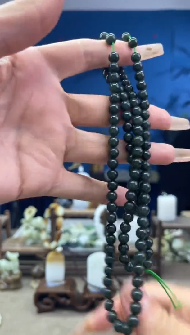 和田玉未镶嵌颈饰1