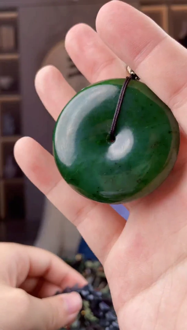 颈饰未镶嵌和田玉拍一发一，多样性发货