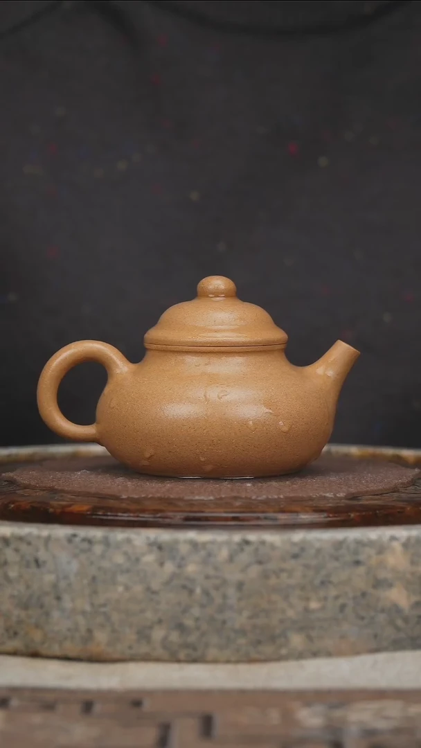 【闪购商品】紫砂茶壶黄金段容天150cc