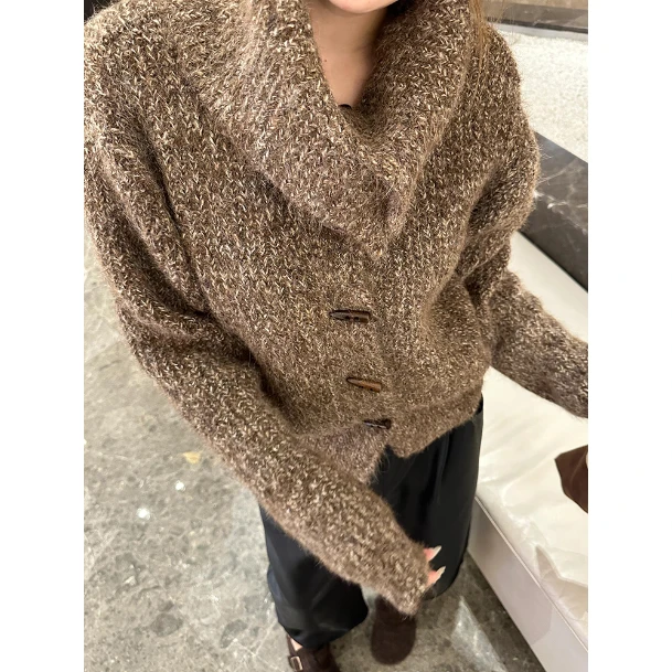 慵懒针织翻领秋冬毛衣新款外套复古牛角秋冬季开衫百搭阔腿裤套装