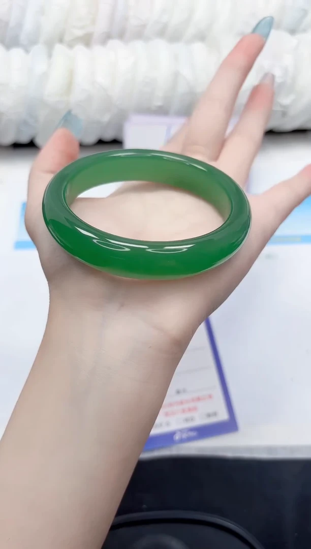 石英质玉手镯未镶嵌147-60