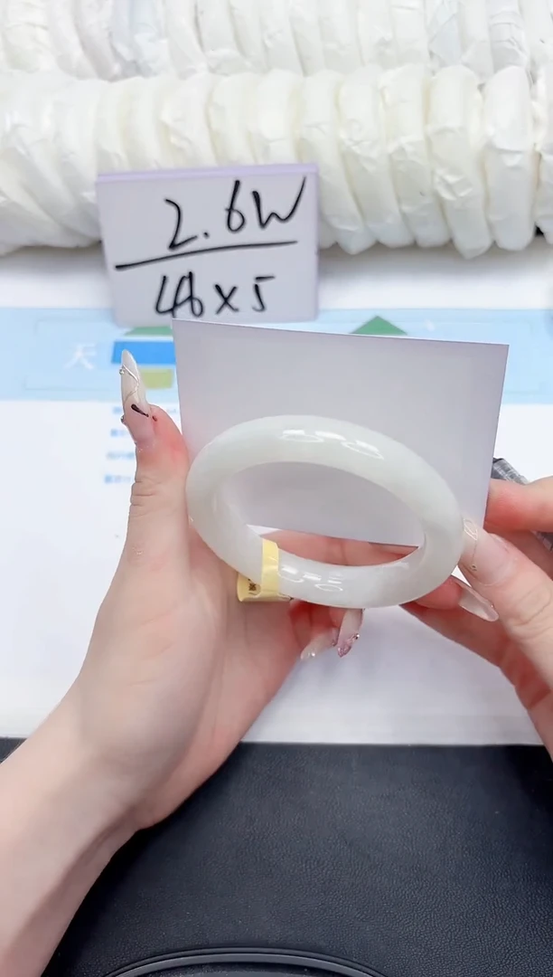 和田玉手镯未镶嵌297-64