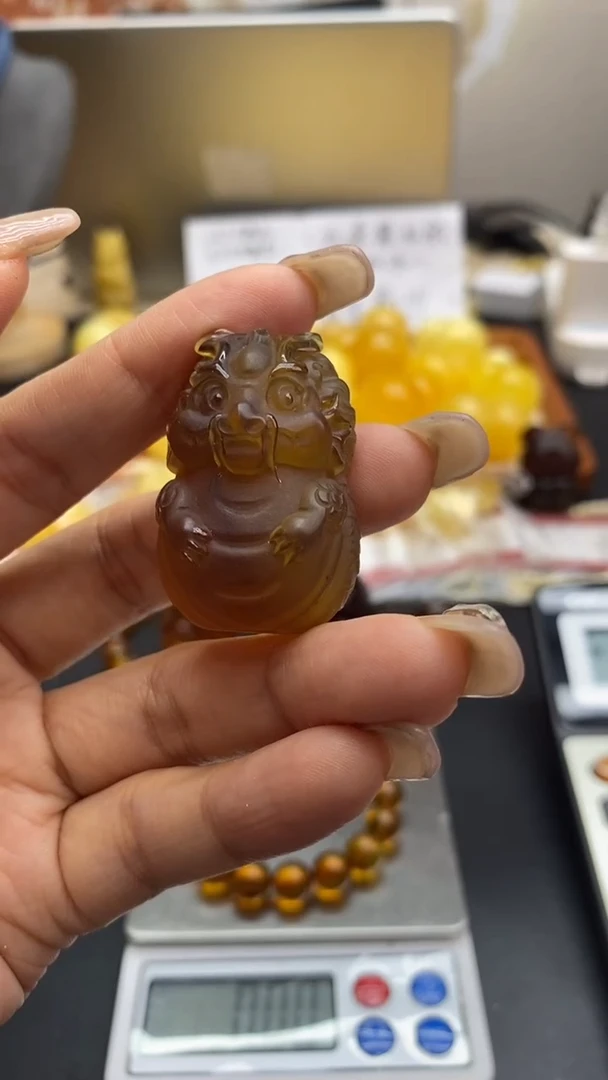 琥珀未镶嵌珠宝奇石山***意1851/4发1