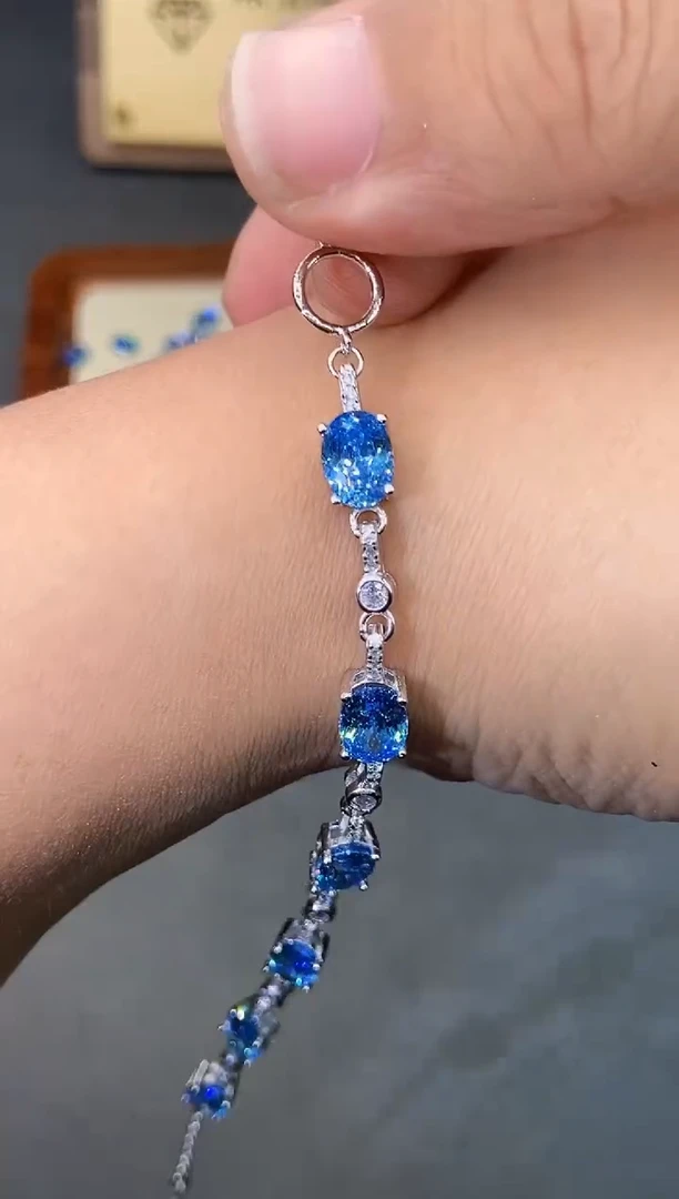 银S925镶嵌手链海蓝宝石.....