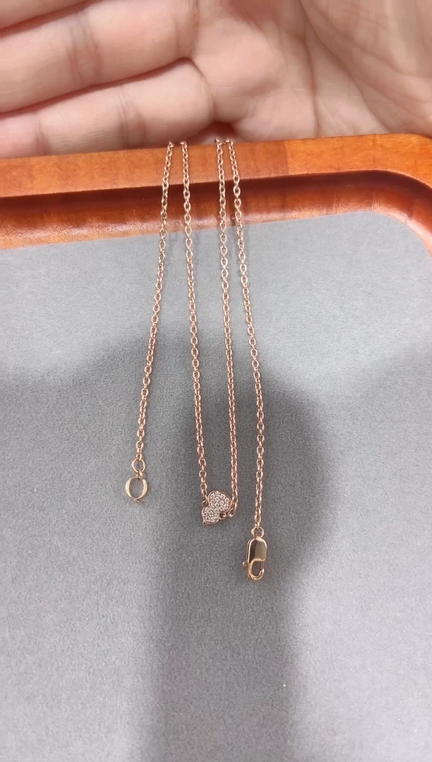 颈饰18K金镶嵌钻石钻石项链