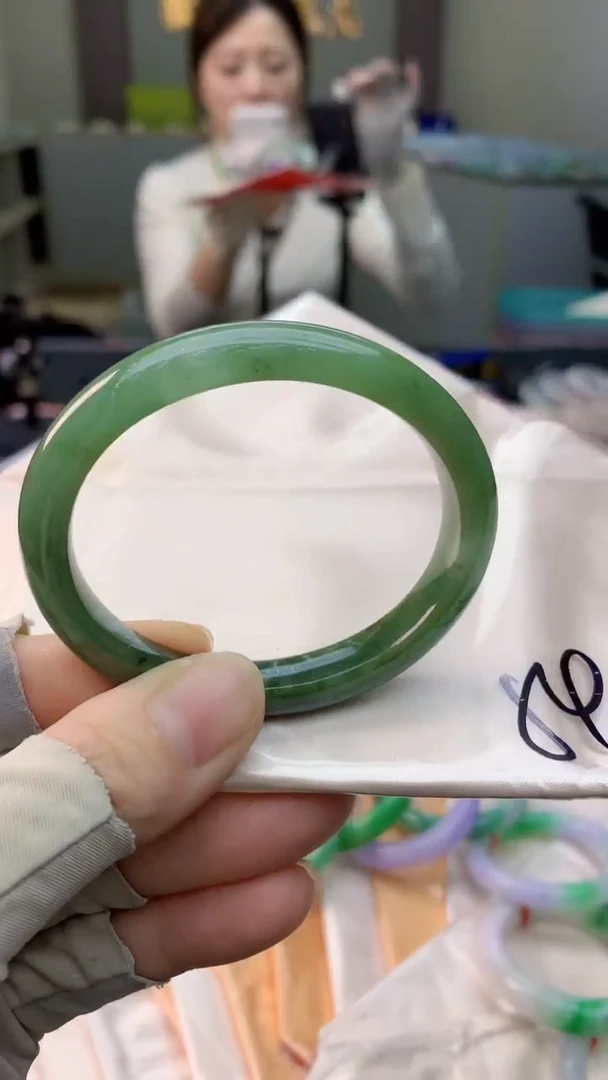 未镶嵌手镯翡翠0668642003