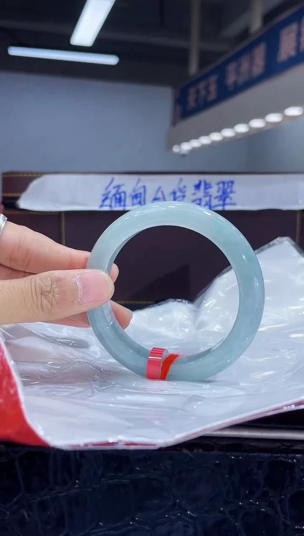 未镶嵌手镯翡翠6