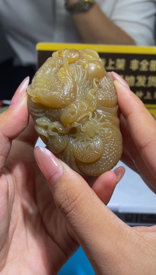 定制和田玉o**i定制和田玉链接LPW0
