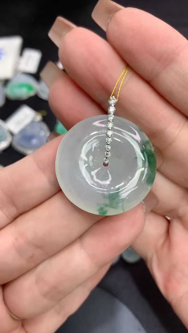 吊坠(不含链)18K金镶嵌翡翠111