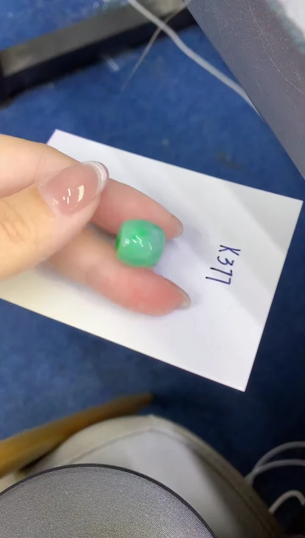 颈饰未镶嵌翡翠缅甸天然翡翠A货