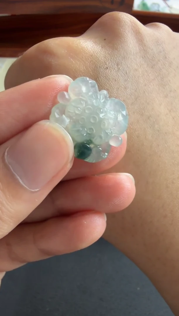 未镶嵌定制翡翠莲花