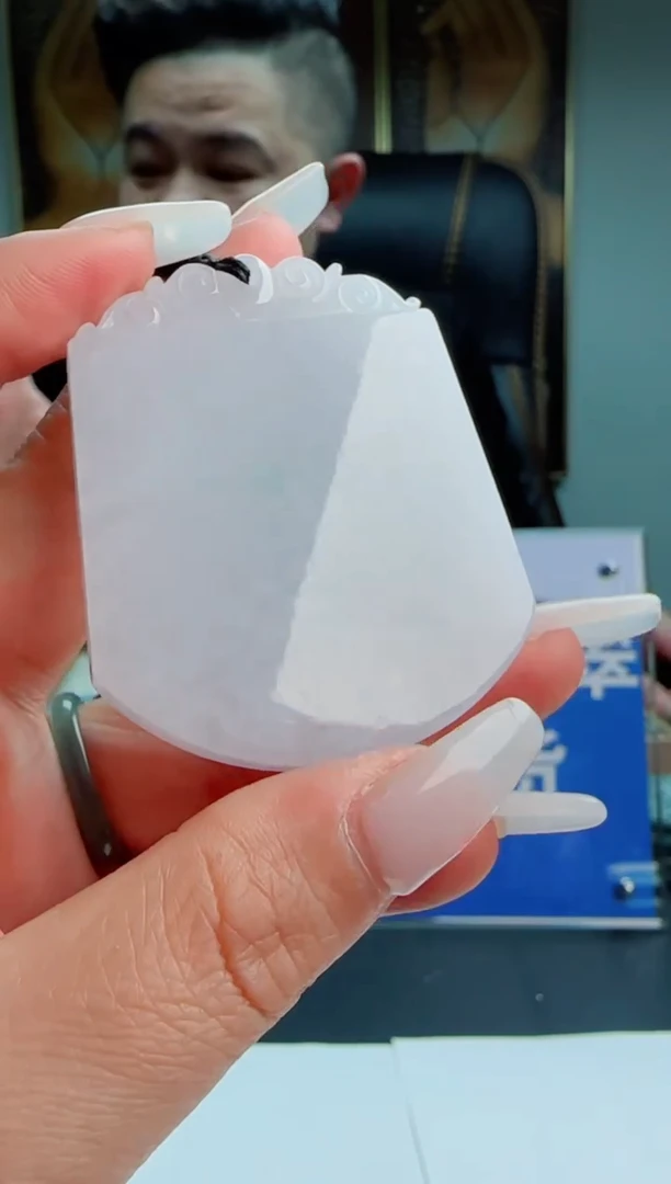 【闪购商品】翡翠颈饰未镶嵌多样性随机一件发货