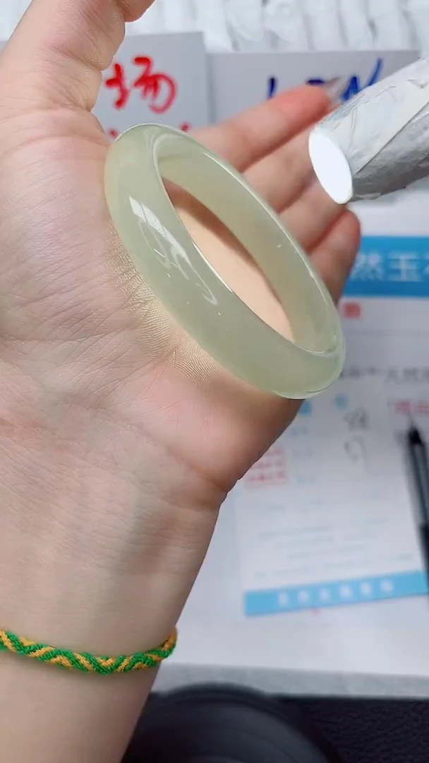 未镶嵌手镯石英质玉88-57