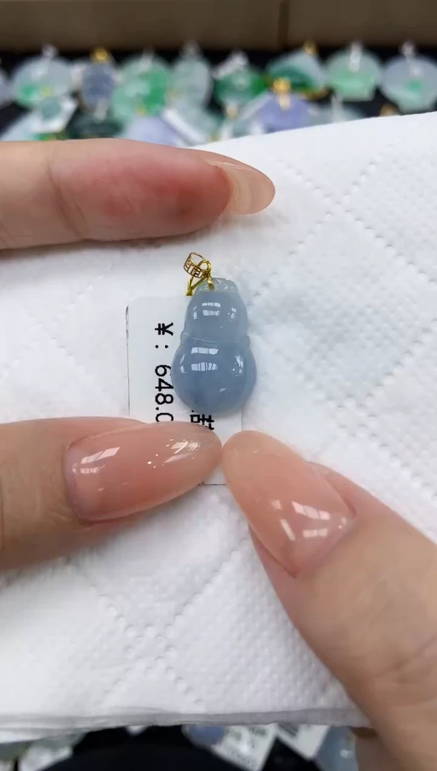颈饰18K金镶嵌翡翠11111111111