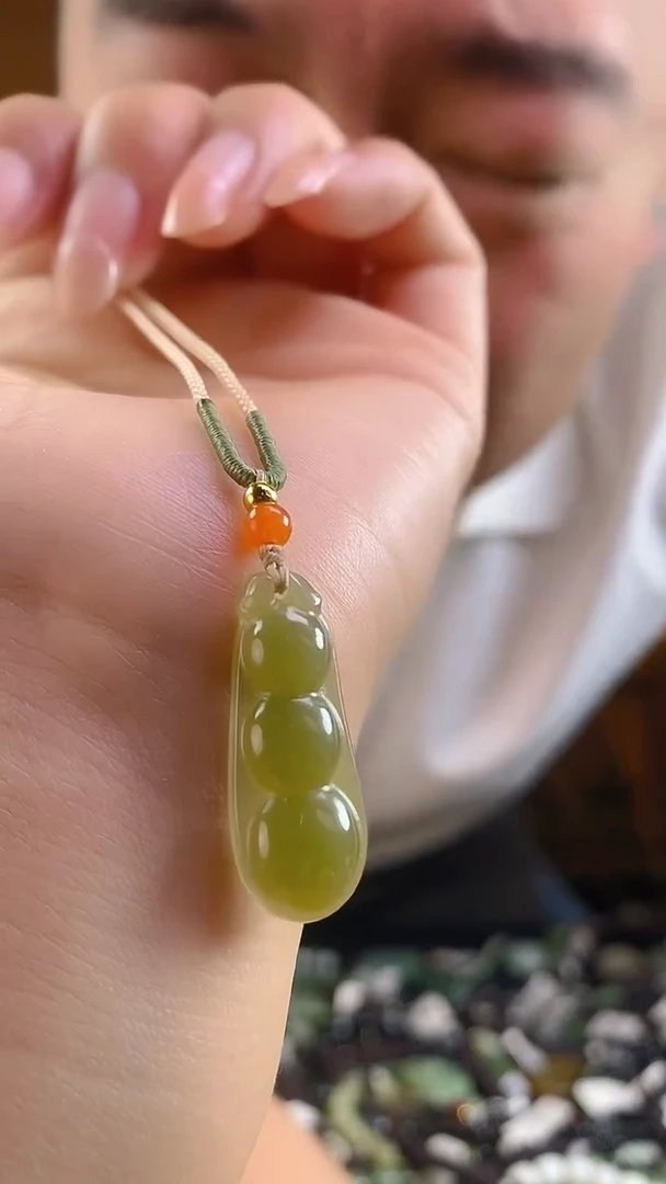 和田玉未镶嵌颈饰多样性发货，拍一发一