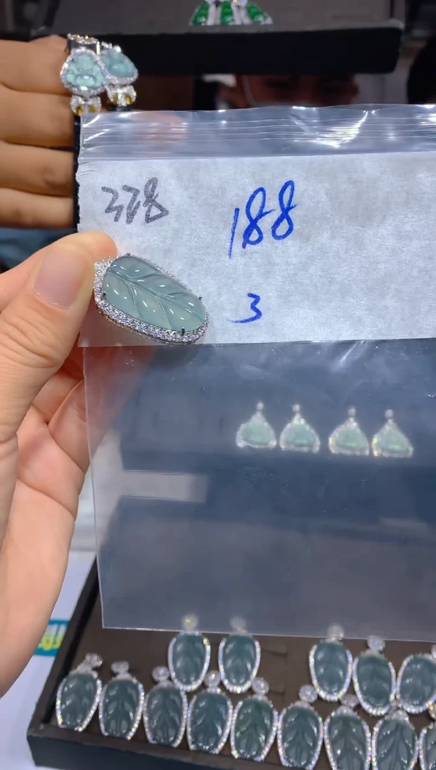 【闪购商品】定制翡翠未镶嵌328吊坠多样性拍一发一毛货定制抛光