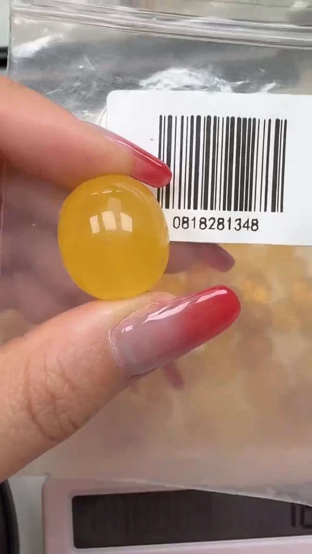 裸石琥珀未镶嵌如图