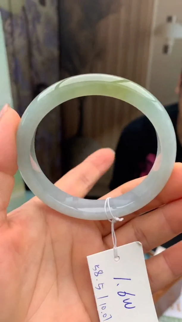 未镶嵌手镯翡翠24