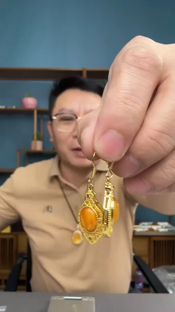 未镶嵌琥珀裸石9（有瑕介意勿拍）