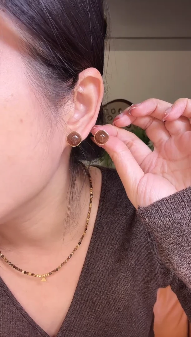 水晶摆件未镶嵌耳钉