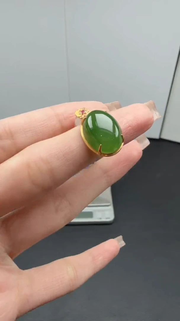 和田玉18K金镶嵌颈饰ge50吊坠