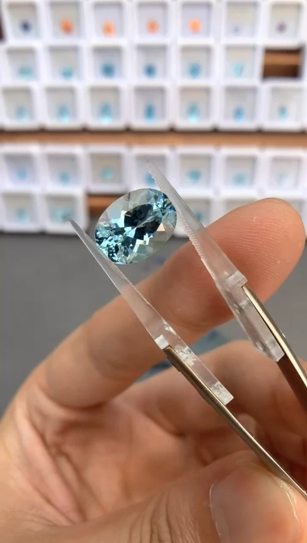 未镶嵌裸石定制海蓝宝石5.32ct 01048