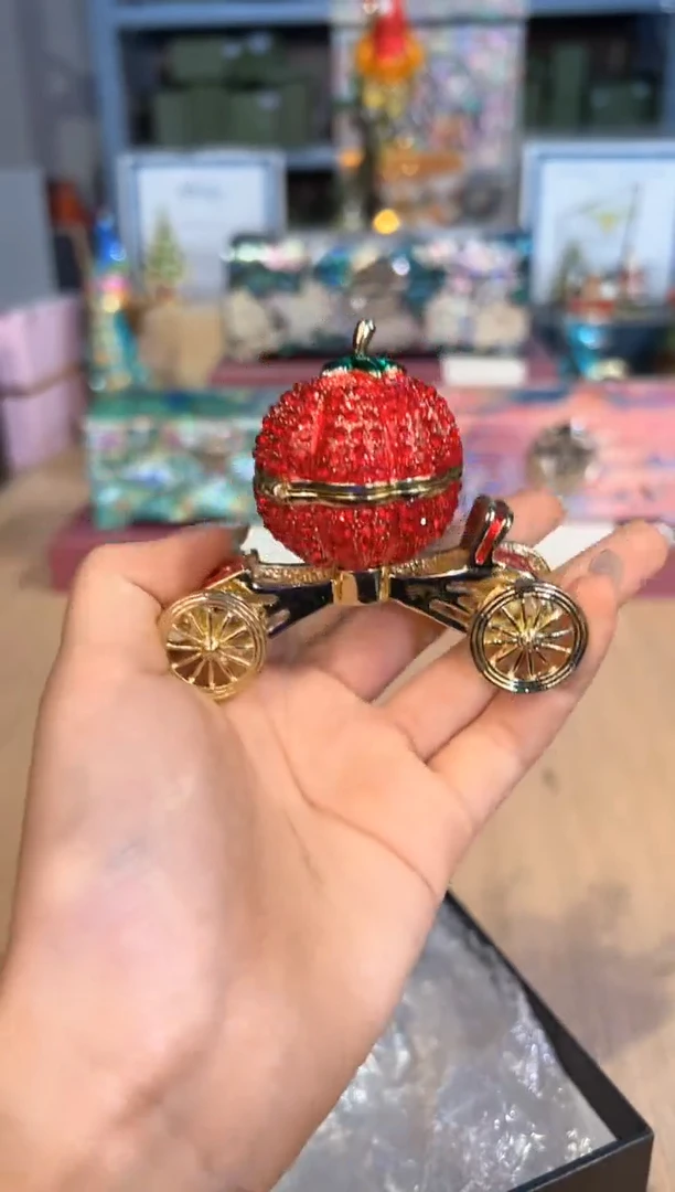 【闪购商品】杯225红色满钻南瓜车