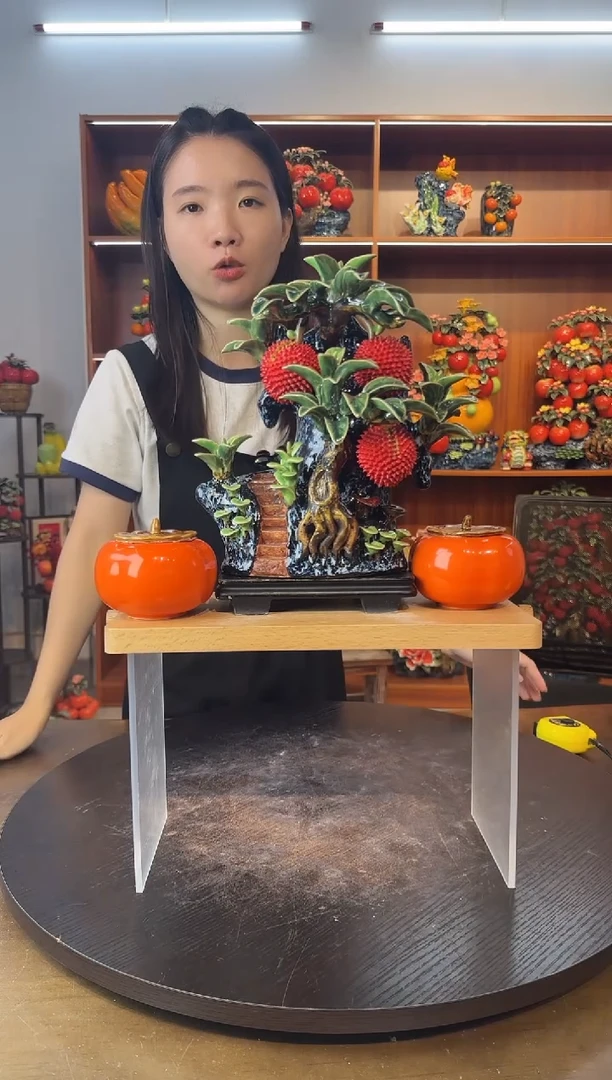 陶瓷步步高升荔枝摆件