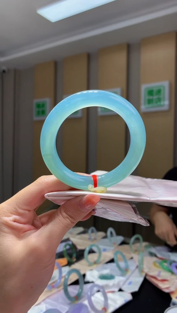 未镶嵌手镯翡翠-Q126 圈口56 全款28万 定金2万