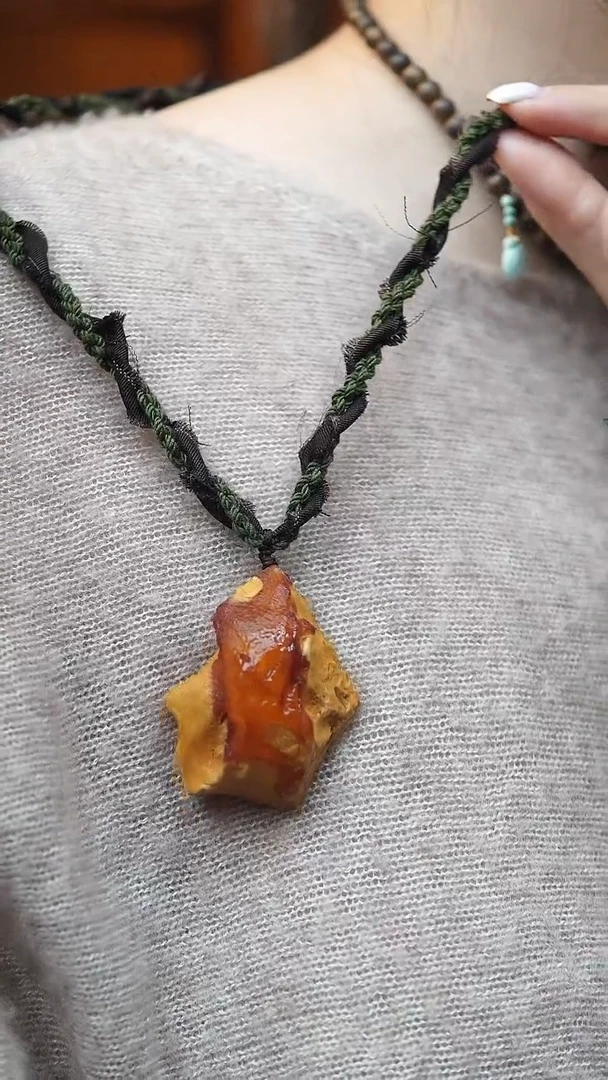 裸石蜜蜡未镶嵌*蜜蜡毛衣链*蜜蜡吊坠*蜜蜡锁骨链*长短可调节