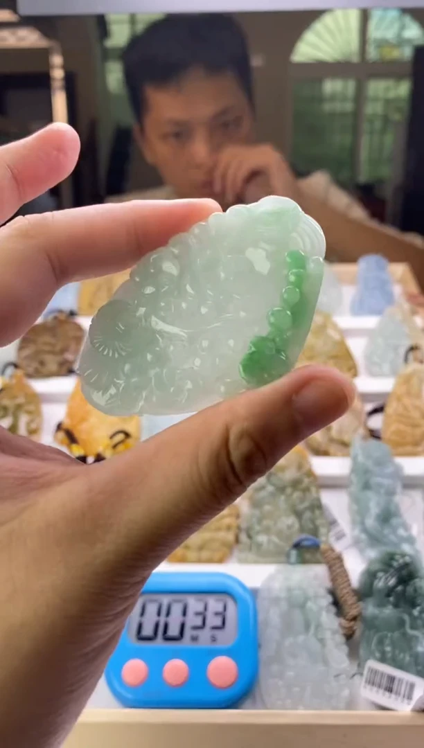 翡翠未镶嵌吊坠(不含链)天然翡翠