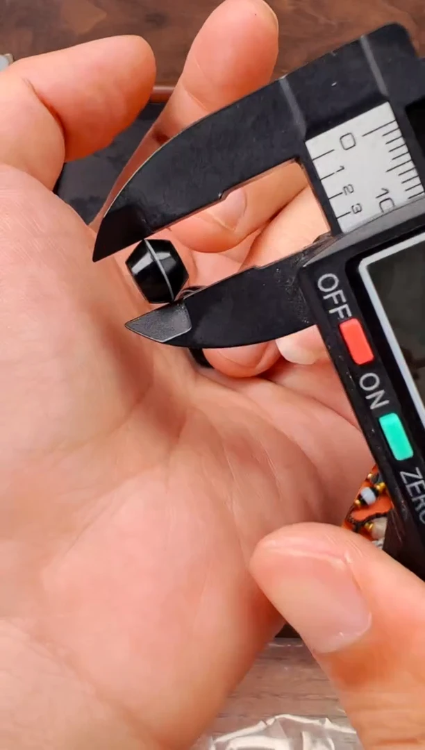 【 肖钟出品 】配珠随发1颗