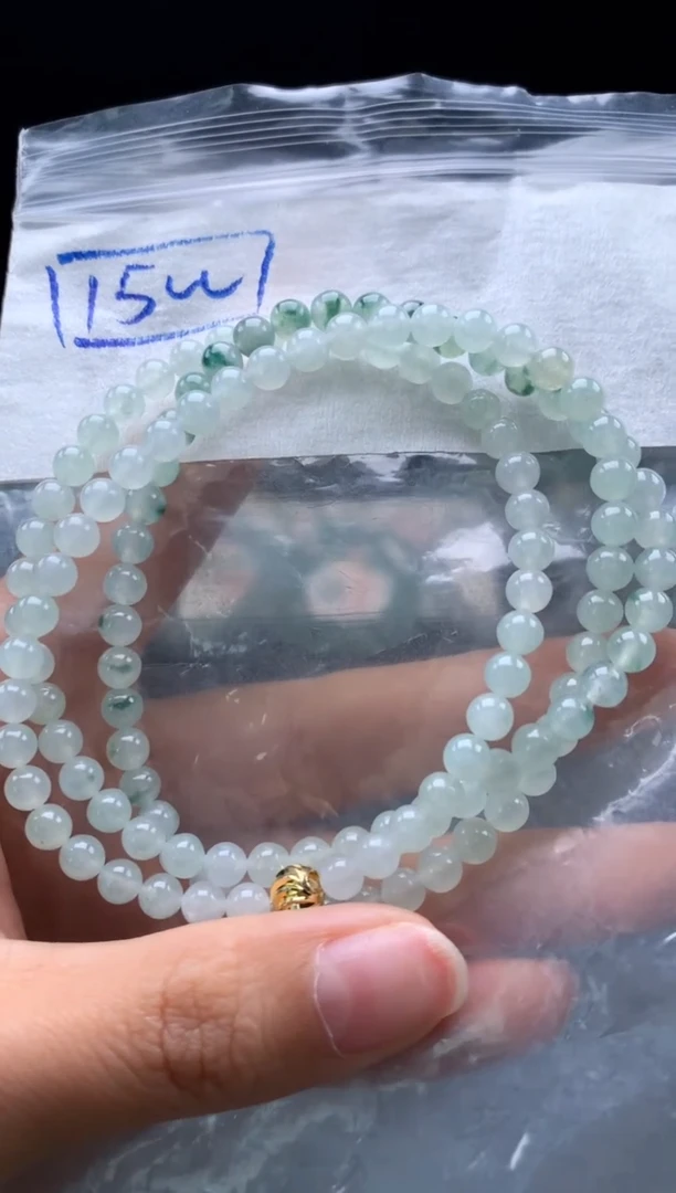 未镶嵌挂件翡翠12  卡4.7