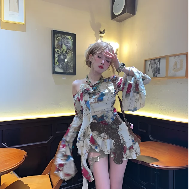 油画艺术生辣妹上衣性感大码胖mm显瘦设计感一字肩斜肩通勤网红