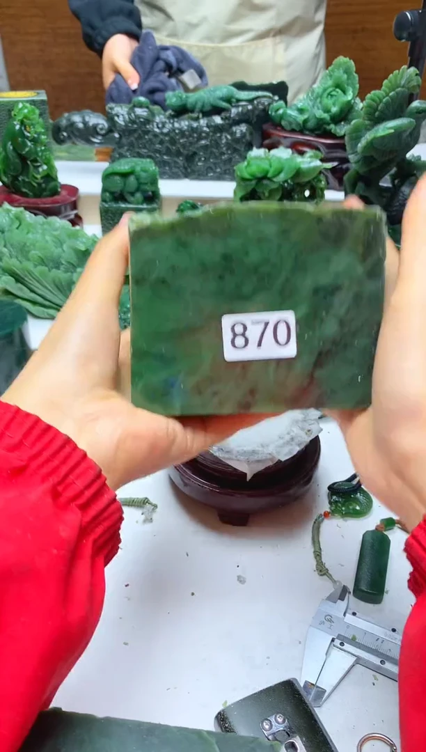 未镶嵌和田玉摆件1