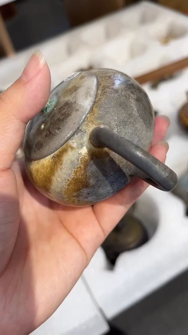 壶668号容量110-120ML中白泥