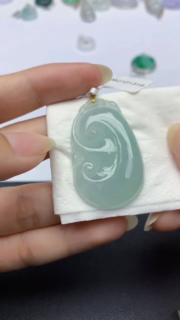 颈饰18K金镶嵌翡翠天然缅甸a货翡翠百元以上9元证书费自理