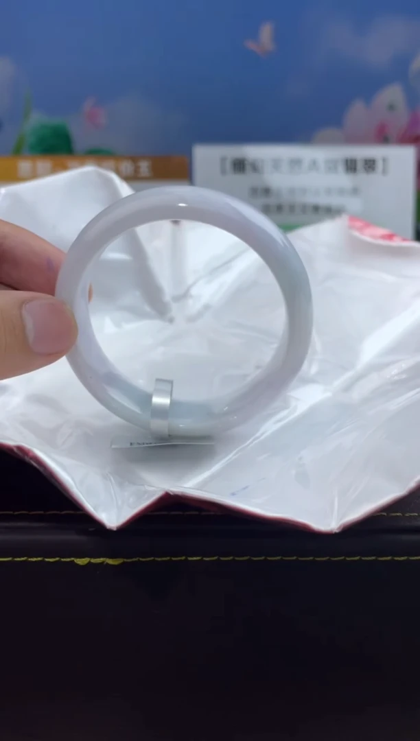 翡翠手镯未镶嵌23翡翠手镯