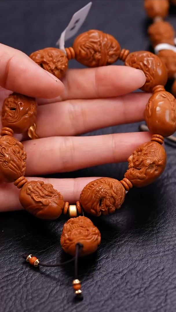 【闪购商品】橄榄核吊坠+************