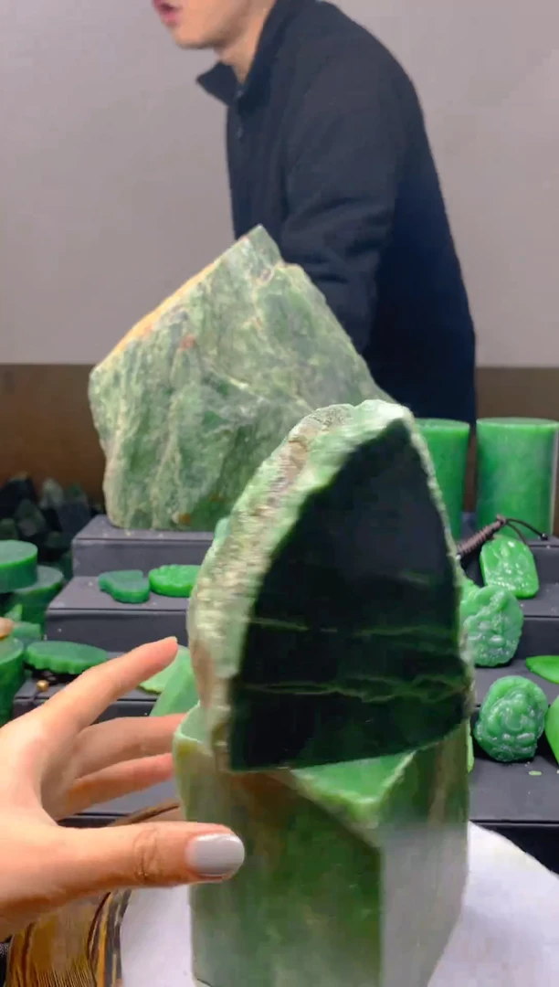 未镶嵌和田玉珠宝半成品1