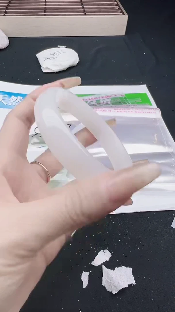 未镶嵌手镯石英质玉白月光圈口59.9